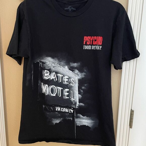 Universal Studios Psycho Room Service Bates Motel Shirt M - Picture 7 of 13